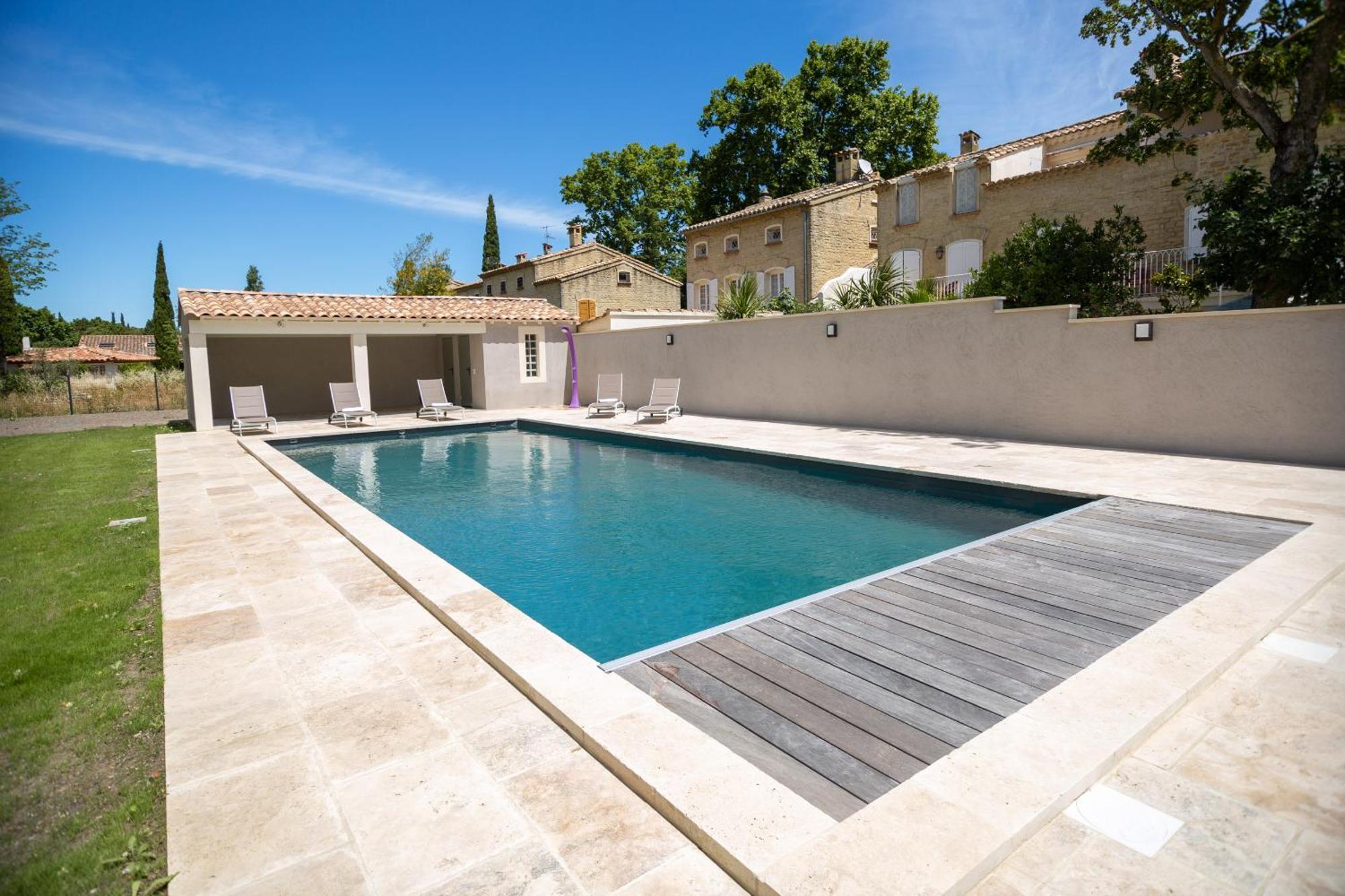 Les Frenes En Provence-Château Zen Avignon Exterior foto